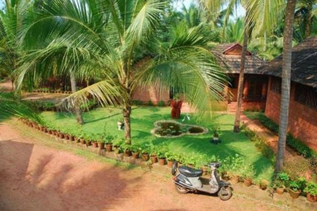 Pranav Beach Resort Канур Екстериор снимка